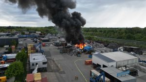 Brand in Recyclingbetrieb